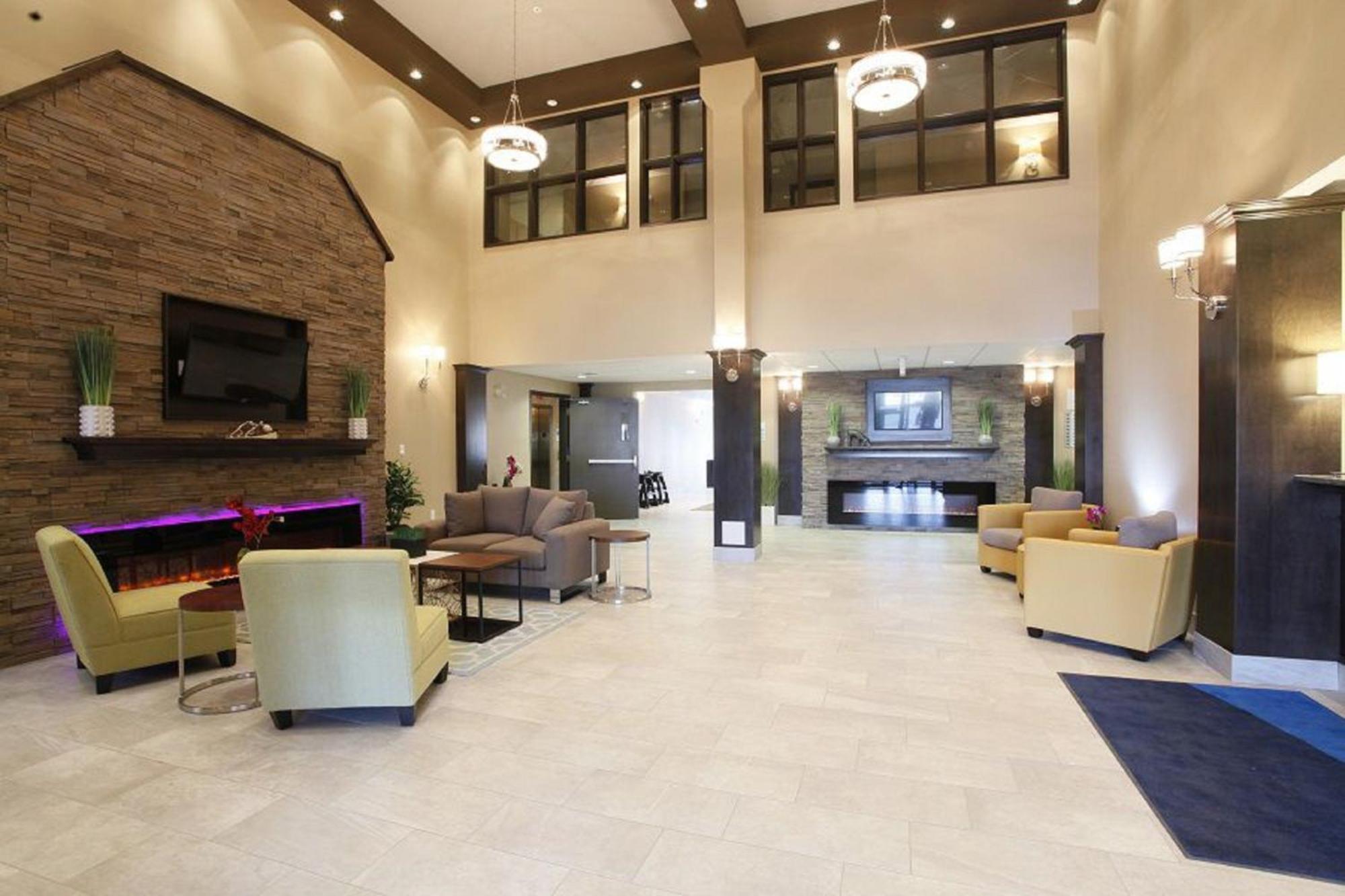 Fort St. John Holiday Inn Express Fort St John By Ihg מראה חיצוני תמונה