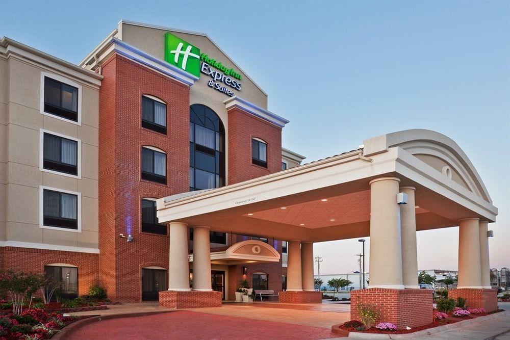 Fort St. John Holiday Inn Express Fort St John By Ihg מראה חיצוני תמונה