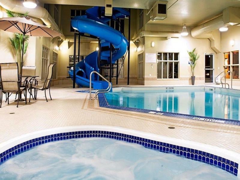 Fort St. John Holiday Inn Express Fort St John By Ihg מראה חיצוני תמונה