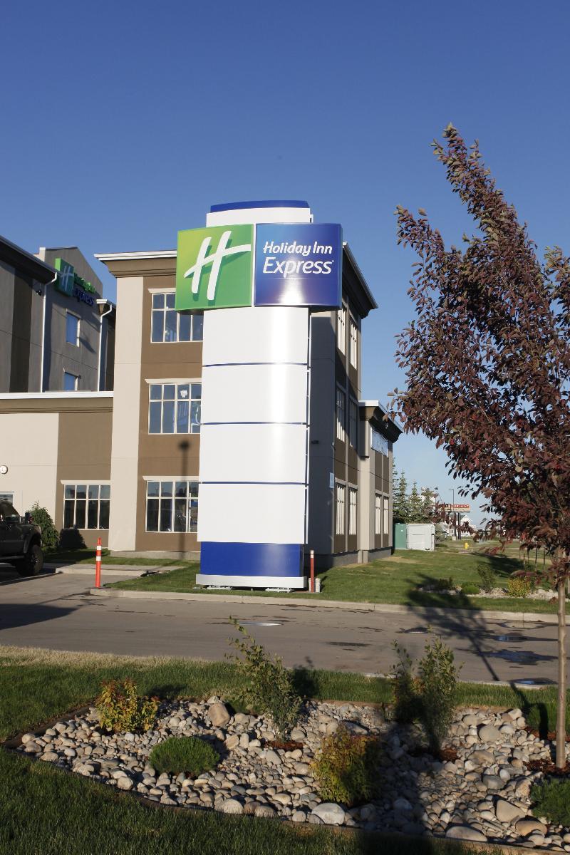 Fort St. John Holiday Inn Express Fort St John By Ihg מראה חיצוני תמונה